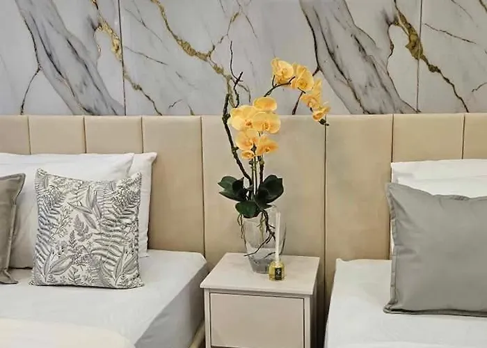 Mk Luxury Moa Staycation Twinbed Aparthotel Manila