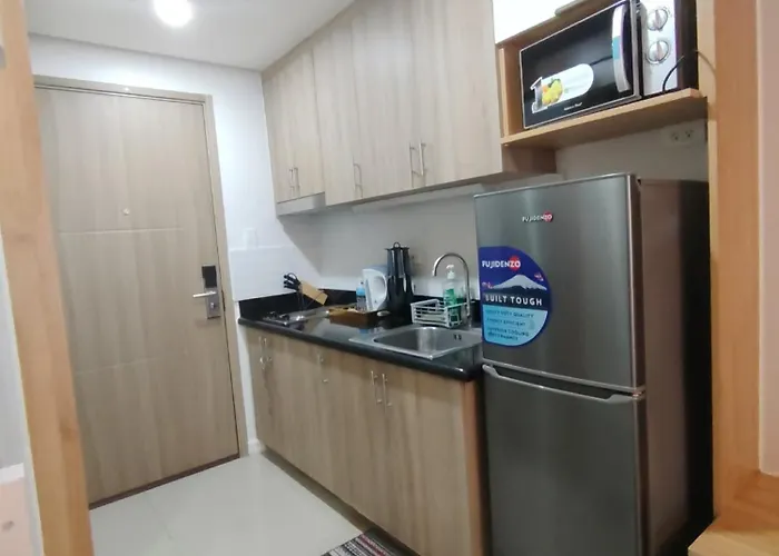 Mk Luxury Moa Staycation Twinbed Manila