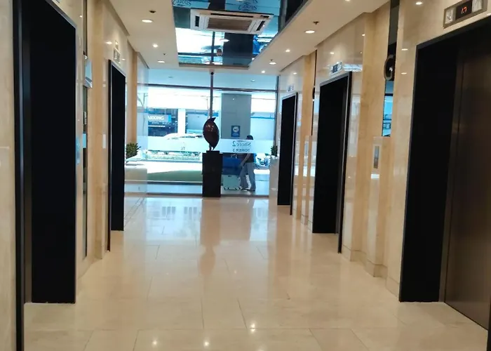 Mk Luxury Moa Staycation Twinbed Aparthotel Manila